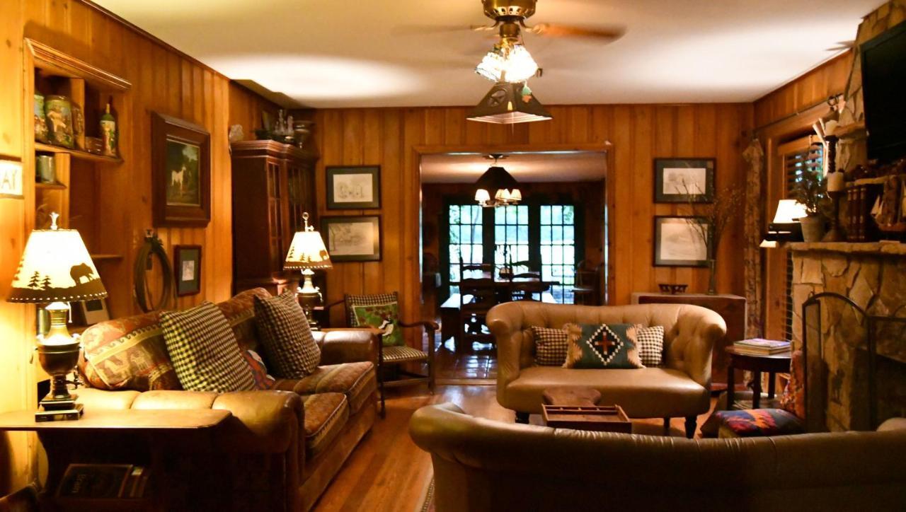 Country Woods Inn Glen Rose Exterior foto